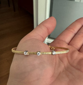 Bracciale Rigido con Zirconi